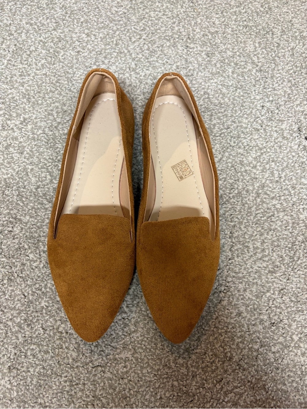 Women's Pointed Toe Suede Flats in Brown